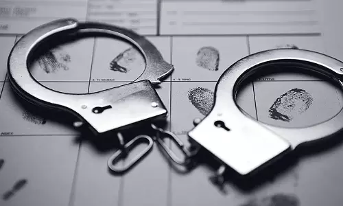 ലിഫ്റ്റ് വാഗ്ദാനം ചെയ്ത് വാഹനത്തിൽ കയറ്റും; 18 മാസത്തിനിടെ 11 യുവാക്കളെ കൊന്ന് തള്ളിയ സീരിയൽ കില്ലർ പിടിയിൽ ലിഫ്റ്റ് വാഗ്ദാനം ചെയ്ത് വാഹനത്തിൽ കയറ്റും; 18 മാസത്തിനിടെ 11 യുവാക്കളെ കൊന്ന് തള്ളിയ സീരിയൽ കില്ലർ പിടിയിൽ