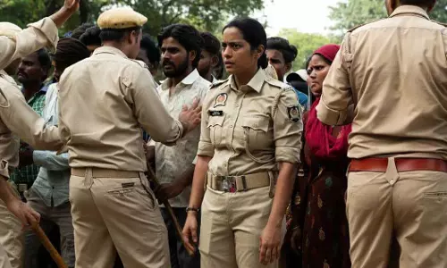 Santhosh movie, സന്തോഷ്, റിവ്യൂ Santhosh movie, സന്തോഷ്, റിവ്യൂ