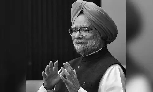 ഉദാരവത്കരണ വിപ്ലവത്തിന്റെ പിതാവ്; സാമ്പത്തികത്തകർച്ചയിൽ നിന്നും ഇന്ത്യയെ രക്ഷിച്ച സിങ് ഉദാരവത്കരണ വിപ്ലവത്തിന്റെ പിതാവ്; സാമ്പത്തികത്തകർച്ചയിൽ നിന്നും ഇന്ത്യയെ രക്ഷിച്ച സിങ്