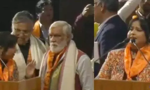 Singer forced to apologize for singinSinger forced to apologize for singing Mahatma Gandhis Raghupati Raghav Raja Ram bhajan at BJPs AB Vajpayee event, BJP Raghupati Raghav bhajan row, Ishwar Allah tero naam,g Mahatma Gandhi