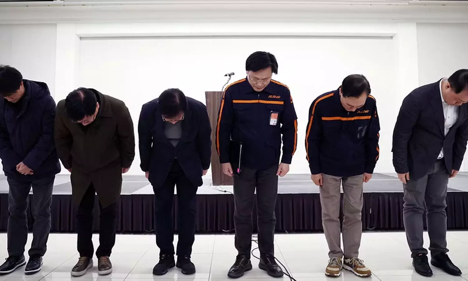 ഞങ്ങൾ തലതാഴ്ത്തുന്നു; ദക്ഷിണകൊറിയ വിമാനാപകടത്തില്‍ മാപ്പ് പറഞ്ഞ് വിമാന കമ്പനി