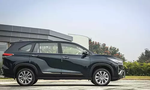 പൊലീസ് കംപ്ലയിൻ്റ് അതോറിറ്റി ചെയർമാന് പുതിയ കാർ വാങ്ങാൻ അനുമതി