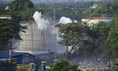 ഗുജറാത്തിൽ കെമിക്കൽ പ്ലാന്റിലെ വിഷവാതകം ശ്വസിച്ച് നാല് തൊഴിലാളികൾ മരിച്ചു