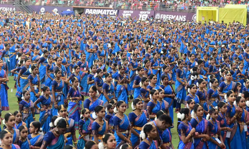 കുട്ടികളെ പറ്റിച്ച് സാരിയിലും തട്ടിപ്പ്; 390 രൂപക്ക് വാങ്ങിയ സാരിക്ക് ഈടാക്കിയത് നാലിരട്ടി തുക