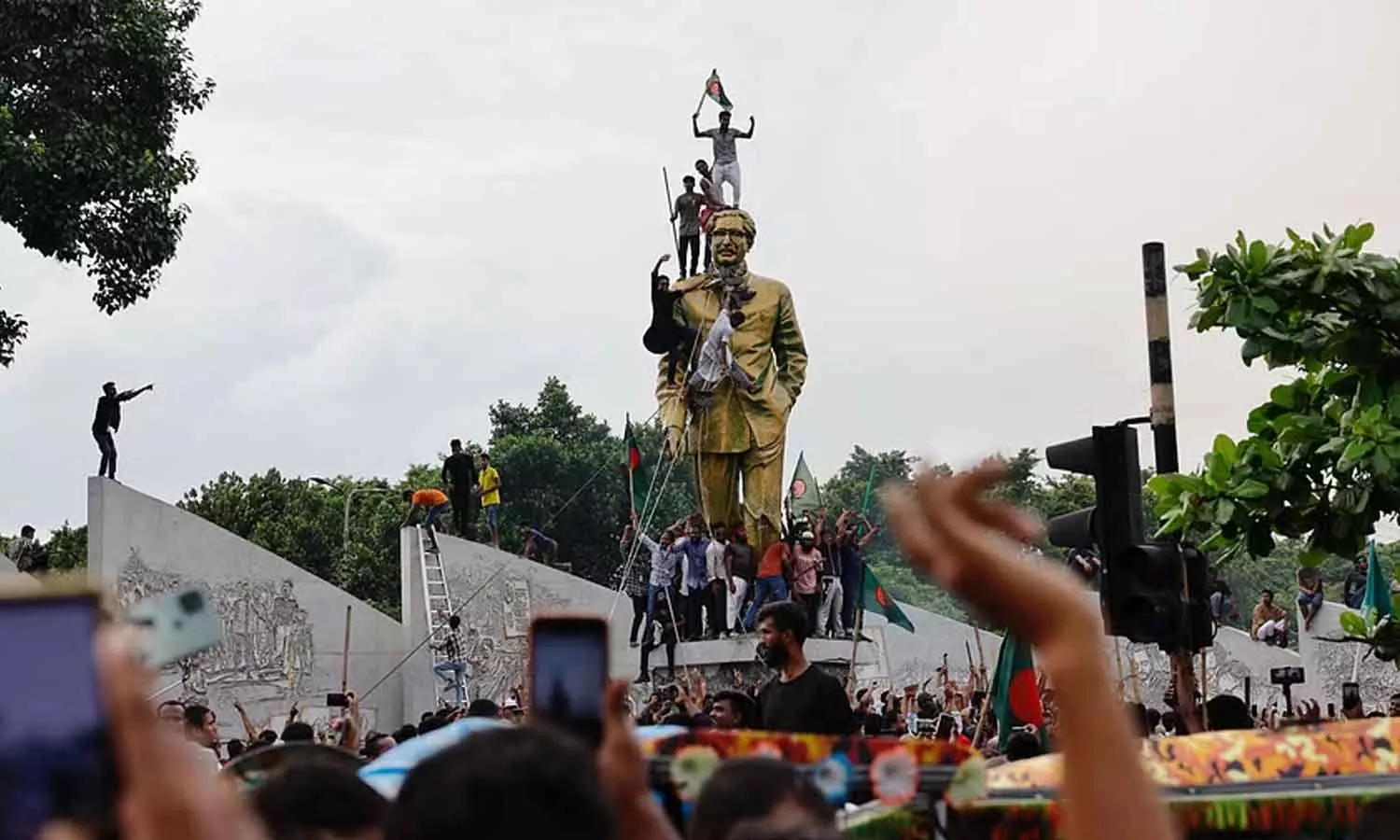 New Bangladesh textbooks make changes to history New Bangladesh textbooks make changes to history