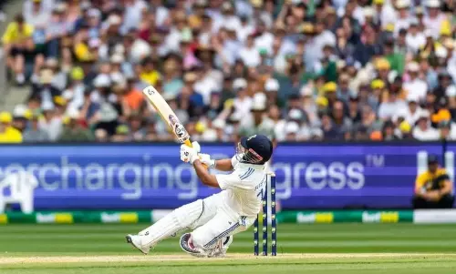 ഇന്ത്യ 141ന് ആറ്; സിഡ്നിയിൽ നാളെ സൂപ്പർ സൺഡേ