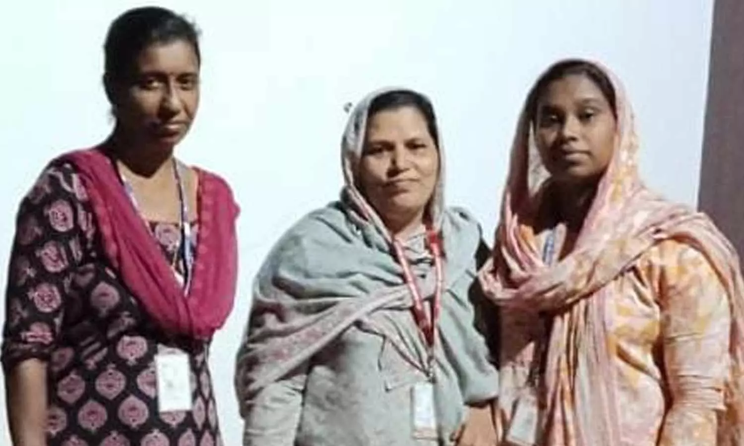 ക്ഷയരോഗ നിർമാര്ജ്ജന പ്രവര്ത്തനങ്ങള്ക്കിടെ വയോധികനെ ആത്മഹത്യയിൽനിന്ന് രക്ഷിച്ച് ആരോഗ്യ പ്രവർത്തകർ ക്ഷയരോഗ നിർമാര്ജ്ജന പ്രവര്ത്തനങ്ങള്ക്കിടെ വയോധികനെ ആത്മഹത്യയിൽനിന്ന് രക്ഷിച്ച് ആരോഗ്യ പ്രവർത്തകർ