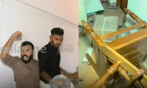 നിലമ്പൂരിൽ യുവാവിനെ കാട്ടാന ചവിട്ടിക്കൊന്നതിൽ പ്രതിഷേധം; പി.വി അൻവറിന്റെ അനുകൂലികൾ ഡിഎഫ്ഒ ഓഫീസ് അടിച്ചുതകർത്തു