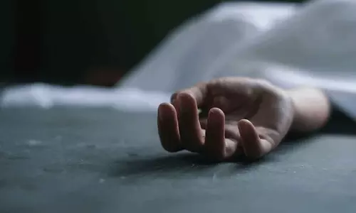 Mother and daughter found dead in Thrissur