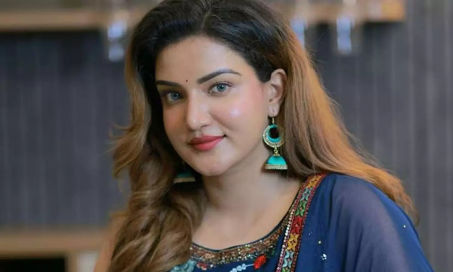 എല്ലാ സ്ത്രീകൾക്കും വേണ്ടി ഞാൻ യുദ്ധം പ്രഖ്യാപിക്കുന്നു, നിയമനടപടിയുമായി മുന്നോട്ടു പോകും; ഹണി റോസ്