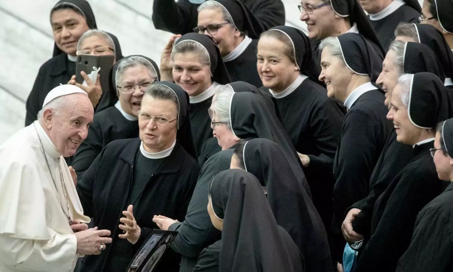 Pope Francis tells group nuns not to ‘gossip’ and to be more ‘friendly and loving’, Dominican nuns, Union of St Catherine of Siena of the Missionaries, Pope Francis tells group nuns not to ‘gossip’ and to be more ‘friendly and loving’, Dominican nuns, Union of St Catherine of Siena of the Missionaries,