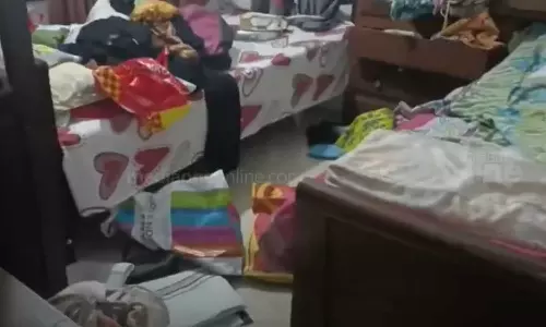 ആലുവയിൽ വീട് കുത്തിത്തുറന്ന് മോഷണം; എട്ടരലക്ഷം രൂപയും 40 പവനും കവർന്നു