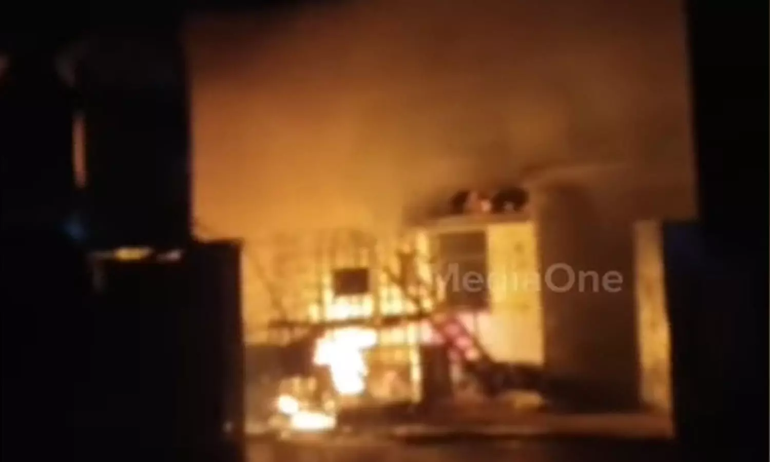 Fire broke out in Edayar Industrial Area Fire broke out in Edayar Industrial Area