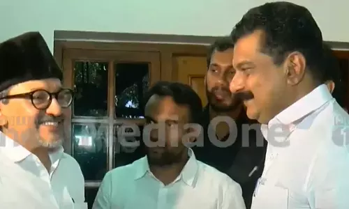 സാദിഖലി തങ്ങളെ കാണാൻ പാണക്കാട്ടെത്തി പി.വി അൻവർ എംഎൽഎ