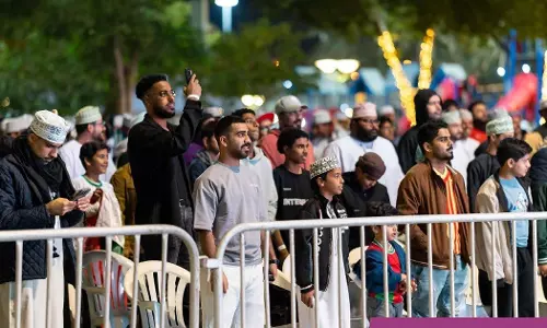 Muscat nights officials will offer free entry to Al Amirat Public Park and Al Naseem Public Park on Saturday.