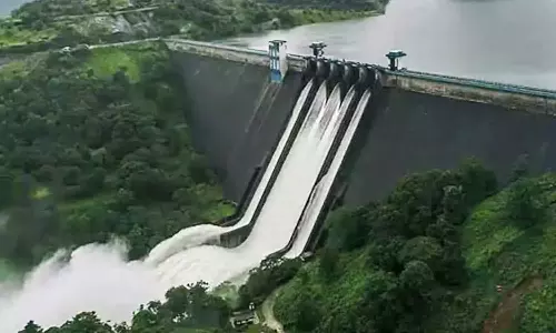 മുല്ലപ്പെരിയാർ അണക്കെട്ടിന്റെ  സുരക്ഷയെ സംബന്ധിച്ച് കേന്ദ്രത്തിന് സുപ്രിംകോടതി നോട്ടീസ്