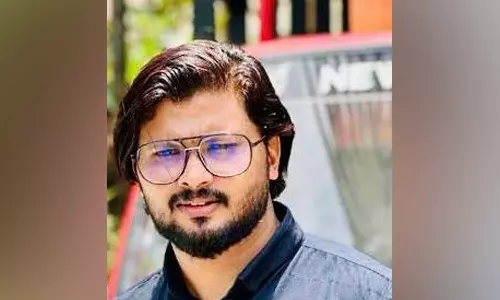 പ്രവാസി കലാകാരൻ റബീഹ് ആട്ടീരിക്ക് കേരള സർക്കാർ ഫെല്ലോഷിപ്പ്