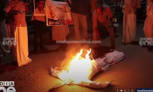 Sukumaran Nair, NSS, സച്ചിദാനന്ദ സ്വാമി, സുകുമാരൻ നായർ