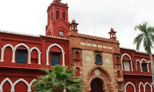 അലിഗഡ് മുസ്‍ലിം യൂനിവേഴ്സിറ്റി തകർക്കുമെന്ന് ഭീഷണി; ഈമെയിലിന് പിന്നാലെ സുരക്ഷാ സജ്ജീകരണങ്ങൾ വർധിപ്പിച്ചു