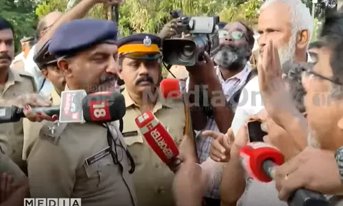 violence erupts in Ernakulam Basilica