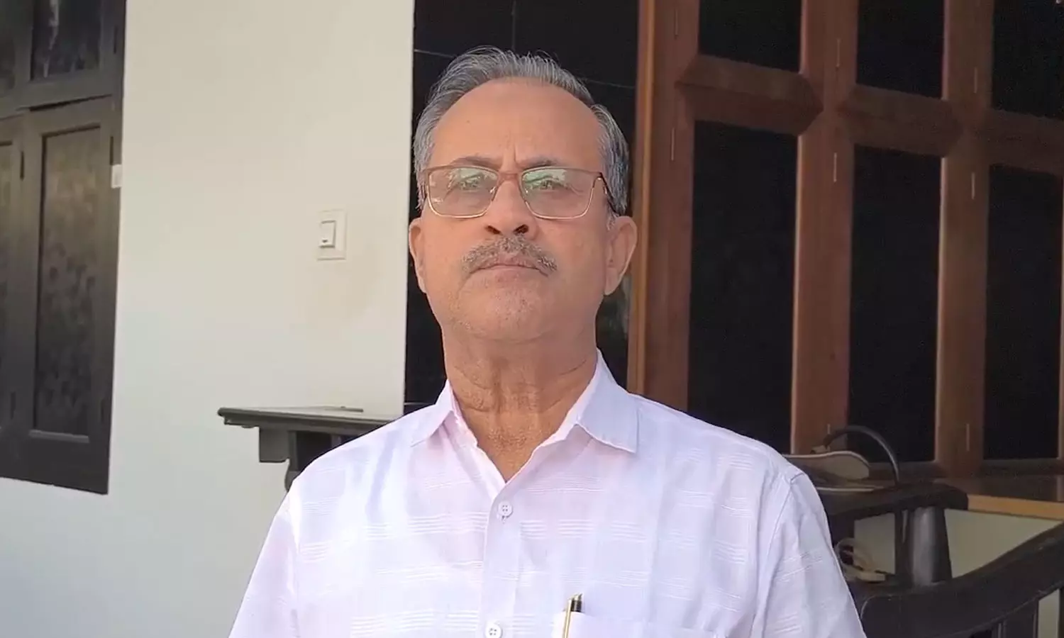 ‘ഭീകരമായ തട്ടിപ്പ് കേസുകളിൽ നിന്ന് രക്ഷപ്പെടാനാണ് ലീഗിനെ കുറ്റം പറയുന്നത്‘; കേക്ക് വിവാ​ദത്തിൽ ഹമീദ് ഫൈസിക്കെതിരെ PMA സലാം