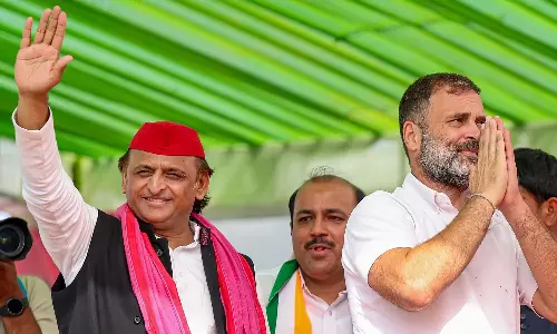 Akhilesh Yadav denies reports of rift in alliance