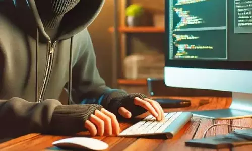 കാക്കനാട് വീണ്ടും ഓണ്‍ലൈന്‍ തട്ടിപ്പ്; വ്യവസായിയില്‍ നിന്നും 96 ലക്ഷം രൂപ തട്ടിയെടുത്തു