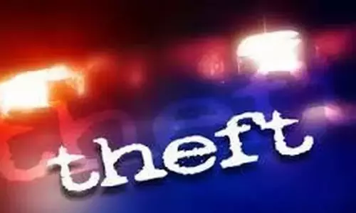 Fake police officers robbed expatriate of 1500 dinars in Hawalli, Kuwait.