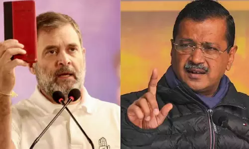 നൽകുന്നത് വ്യാജ വാഗ്ദാനങ്ങൾ; കെജ്‌രിവാളിനെ പ്രധാനമന്ത്രി മോദിയോട് ഉപമിച്ച് രാഹുൽ ഗാന്ധി