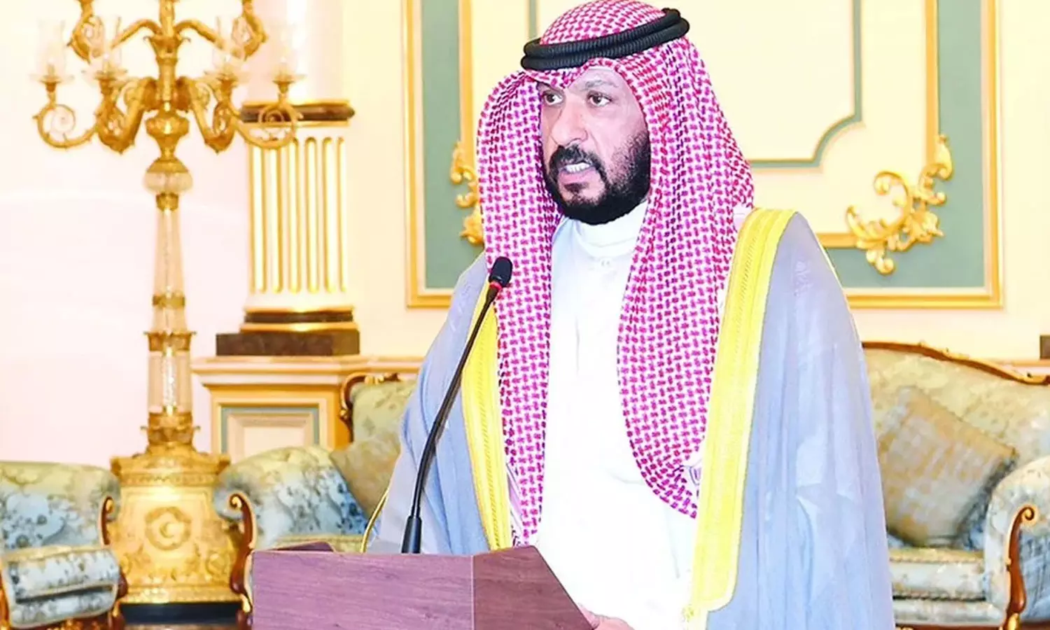 പൊതുപണം ദുരുപയോഗം ചെയ്തു; കുവൈത്ത് മുൻ ഉപപ്രധാനമന്ത്രിക്ക് 14 വർഷം തടവുശിക്ഷ പൊതുപണം ദുരുപയോഗം ചെയ്തു; കുവൈത്ത് മുൻ ഉപപ്രധാനമന്ത്രിക്ക് 14 വർഷം തടവുശിക്ഷ