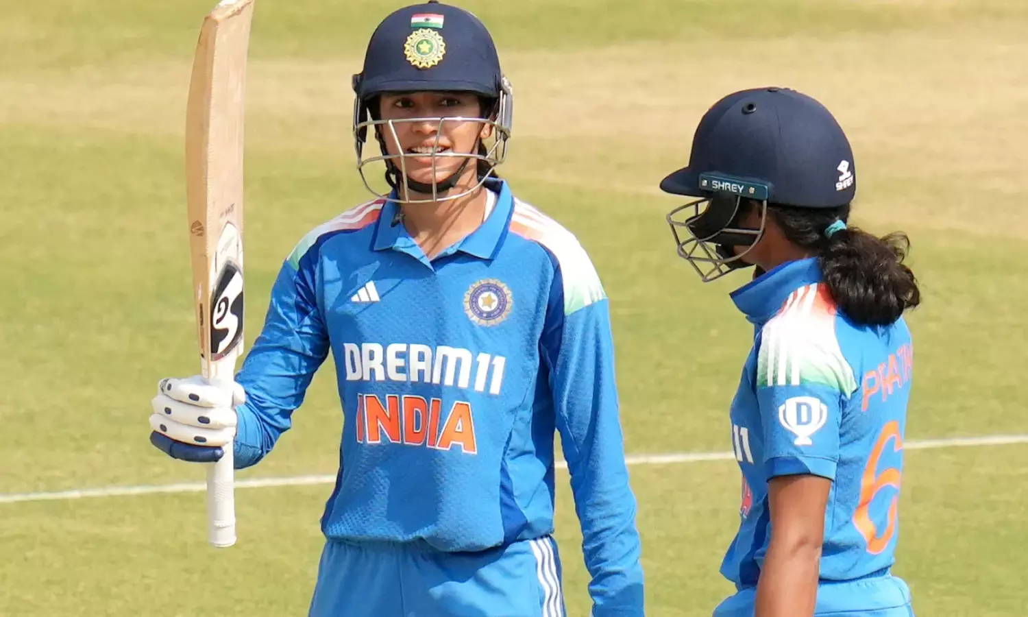 പ്രതിക- മന്ദാന ഷോ; രാജ്കോട്ടിൽ റെക്കോർഡുകളുടെ പെരുമഴ, ഇന്ത്യക്ക് പടുകൂറ്റൻ ജയം പ്രതിക- മന്ദാന ഷോ; രാജ്കോട്ടിൽ റെക്കോർഡുകളുടെ പെരുമഴ, ഇന്ത്യക്ക് പടുകൂറ്റൻ ജയം