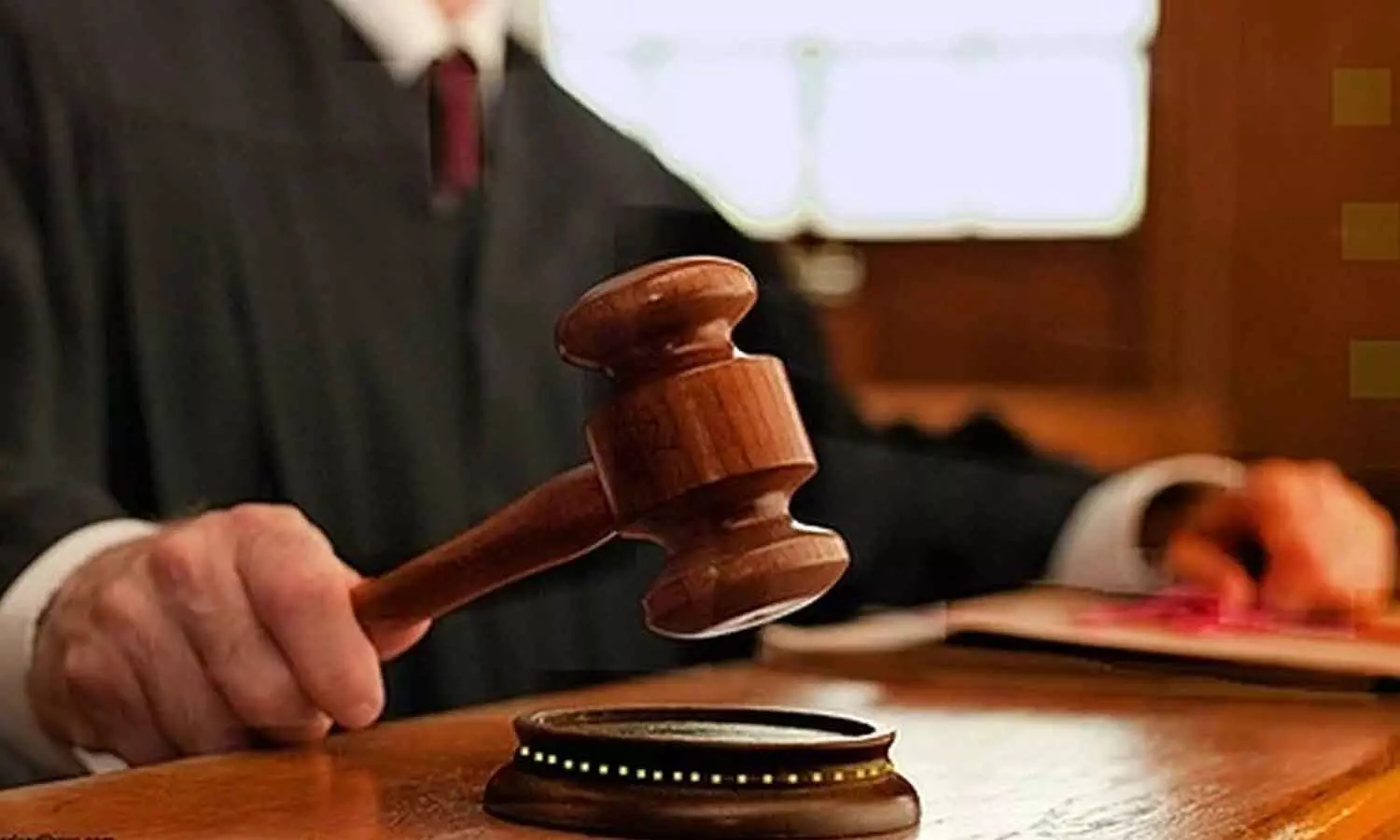 Six Convicted for Leaking Exam Papers, Fined and Sentenced to Prison Six Convicted for Leaking Exam Papers, Fined and Sentenced to Prison