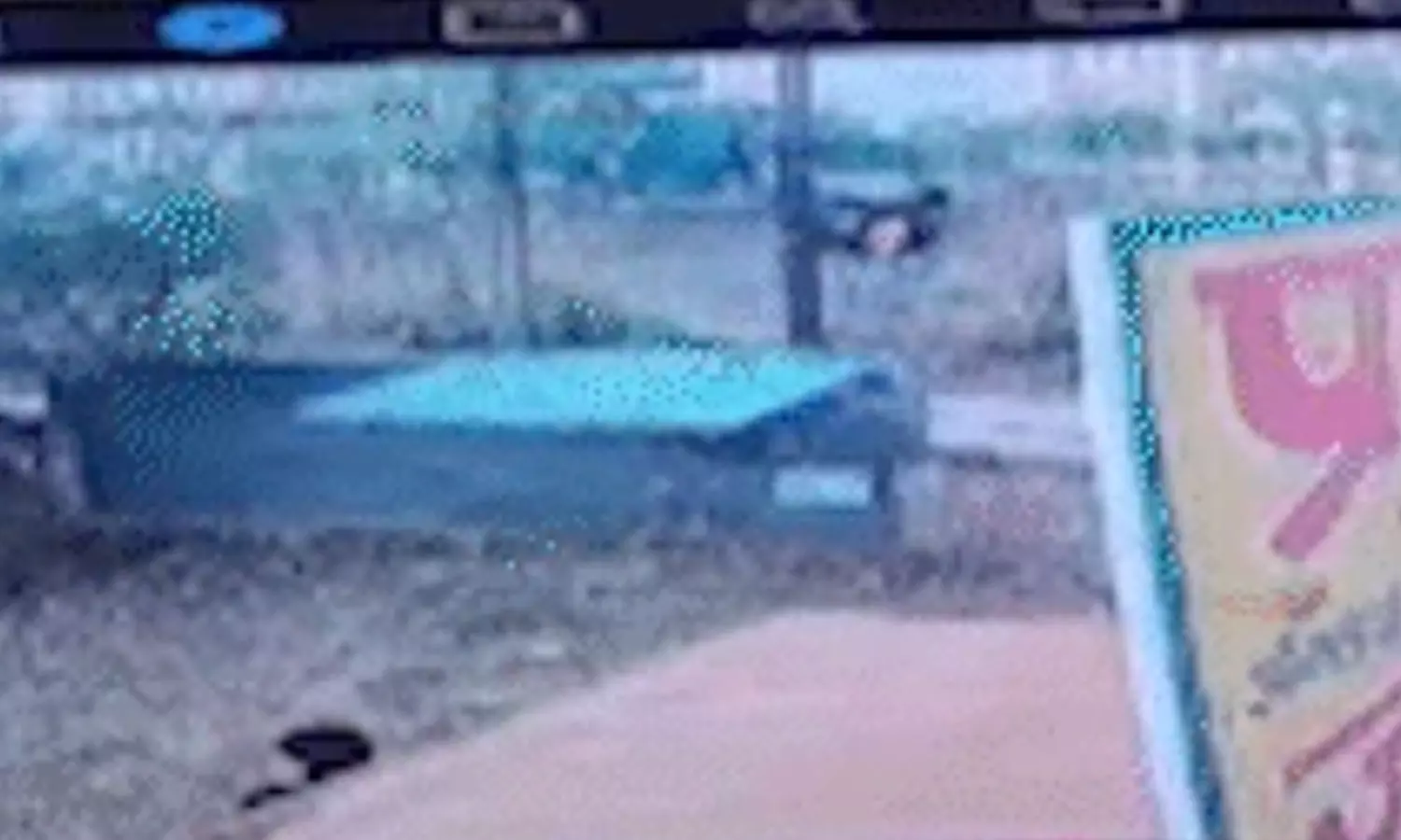 ഹെൽമറ്റ് ഇല്ലാത്തതിനാൽ പെട്രോൾ നൽകിയില്ല; പമ്പിലെ വൈ​ദ്യുതി ബന്ധം വിശ്ചേദിച്ച് ബൈക്ക് യാത്രികൻ