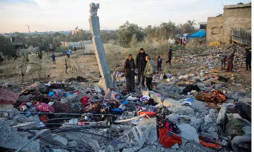 വെടിനിർത്തൽ ചർച്ചകൾ പുരോഗമിക്കുമ്പോഴും ഗസ്സയിൽ ആക്രമണങ്ങൾ കടുപ്പിച്ച് ഇസ്രായേൽ; വെസ്റ്റ് ബാങ്കിലും വ്യോമാക്രമണം