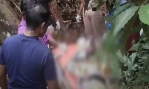 കോട്ടയത്ത് 85കാരിയെ കത്തിക്കരിഞ്ഞ നിലയിൽ കണ്ടെത്തി കോട്ടയത്ത് 85കാരിയെ കത്തിക്കരിഞ്ഞ നിലയിൽ കണ്ടെത്തി