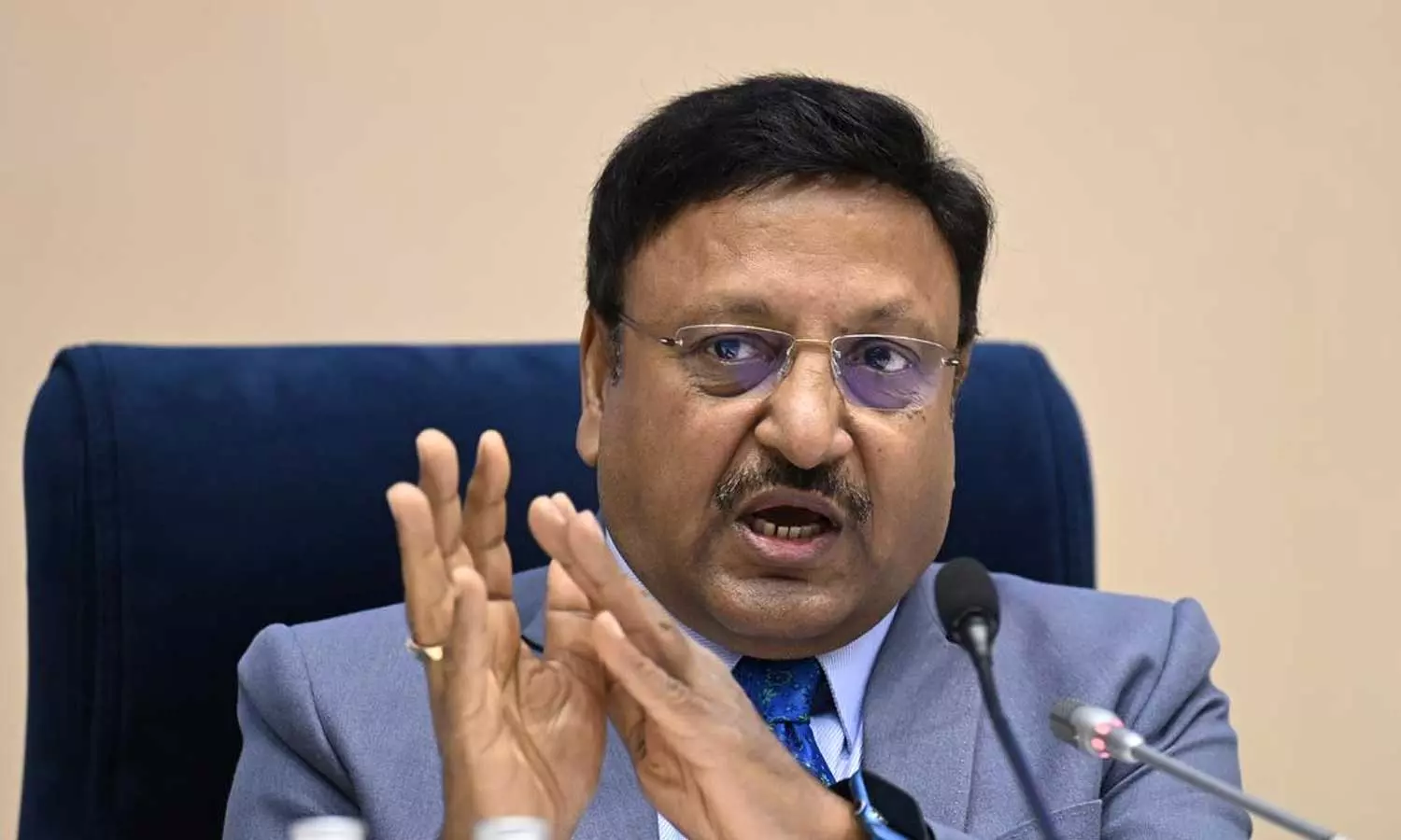 ഡൽഹി നിയമസഭാ തെരഞ്ഞെടുപ്പ്: രാഷ്ട്രീയ പാര്‍ട്ടികള്‍ക്ക് മാര്‍ഗനിര്‍ദേശവുമായി തെരഞ്ഞെടുപ്പ് കമ്മീഷന്‍