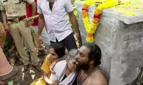 ഗോപന്റെ ശ്വാസകോശത്തിൽ ഭസ്‌മം കയറിയെന്ന് ഡോക്‌ടർമാർക്ക് സംശയം; തലയിൽ കരിവാളിച്ച പാടുകൾ