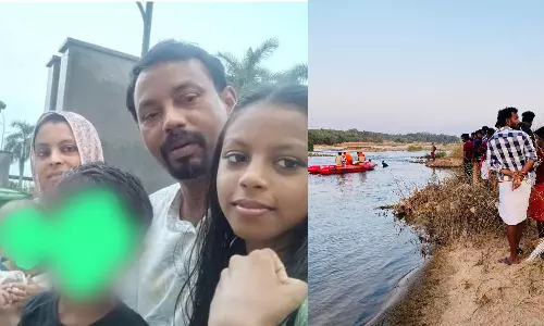 ഭാരതപ്പുഴയിൽ ഒഴുക്കിൽപെട്ട ഒരു കുടുംബത്തിലെ നാലുപേരും മരിച്ചു ഭാരതപ്പുഴയിൽ ഒഴുക്കിൽപെട്ട ഒരു കുടുംബത്തിലെ നാലുപേരും മരിച്ചു