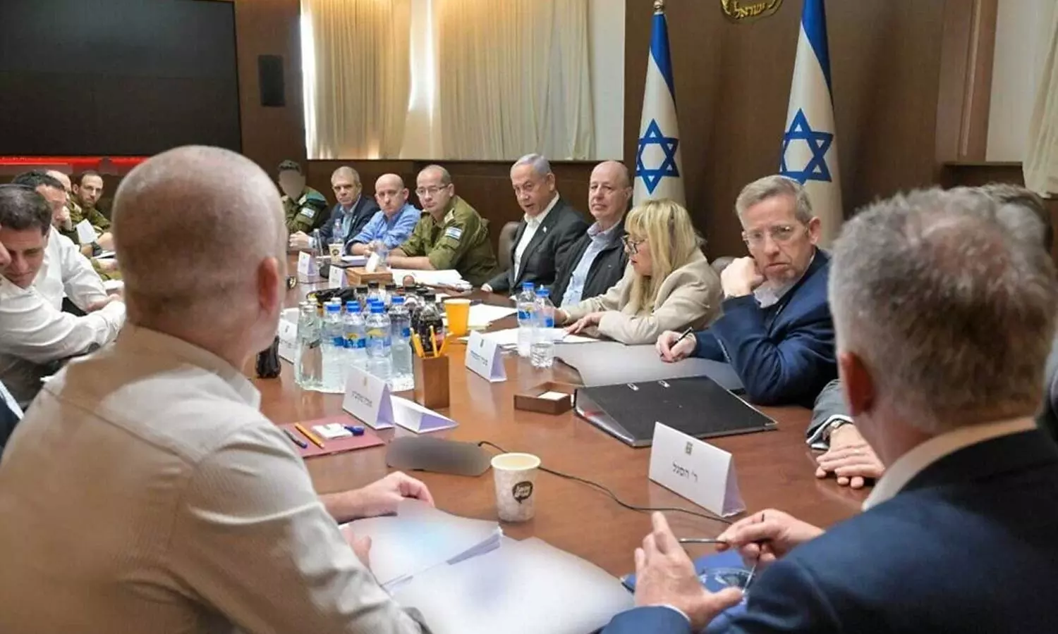 israel cabinet meet