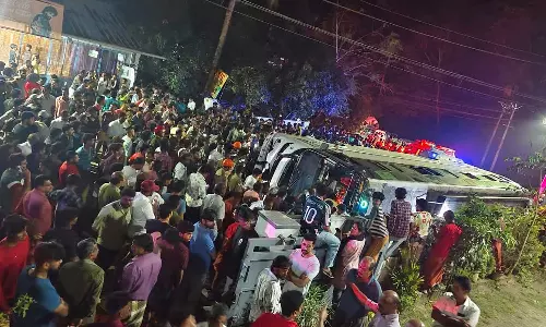 നെടുമങ്ങാട് ടൂറിസ്റ്റ് ബസ് അപകടം: ഡ്രൈവര്‍ കസ്റ്റഡിയില്‍