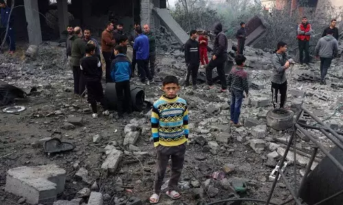 15 മാസം നീണ്ട രക്തച്ചൊരിച്ചിലുകൾക്ക് വിരാമം; ഗസ്സയിൽ വെടിനിർത്തൽ പ്രാബല്യത്തിൽ 15 മാസം നീണ്ട രക്തച്ചൊരിച്ചിലുകൾക്ക് വിരാമം; ഗസ്സയിൽ വെടിനിർത്തൽ പ്രാബല്യത്തിൽ