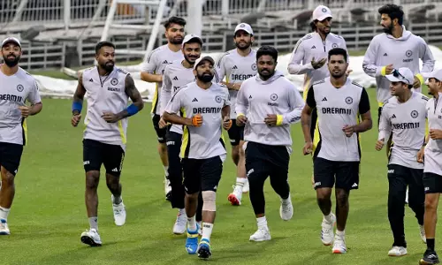 No private vehicle, team members in one bus; The players have control in Kolkata