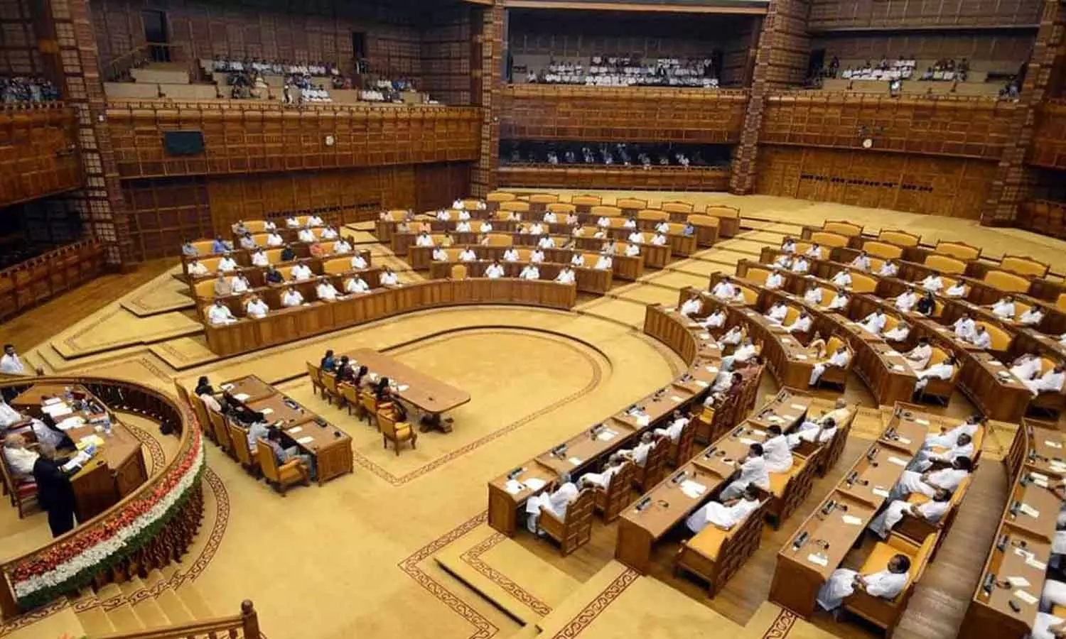 സിപിഎം കൗൺസിലറെ കടത്തിക്കൊണ്ടുപോയ സംഭവം ഇന്ന് സഭയിൽ ഉന്നയിക്കാൻ പ്രതിപക്ഷം സിപിഎം കൗൺസിലറെ കടത്തിക്കൊണ്ടുപോയ സംഭവം ഇന്ന് സഭയിൽ ഉന്നയിക്കാൻ പ്രതിപക്ഷം