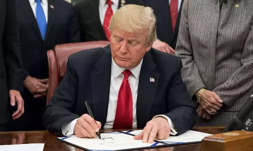 ‘ലോകാരോഗ്യ സംഘടനയിൽനിന്ന് പിൻമാറും’; നിർണായക ഉത്തരവുകളിൽ ഒപ്പുവച്ച് ട്രംപ് ‘ലോകാരോഗ്യ സംഘടനയിൽനിന്ന് പിൻമാറും’; നിർണായക ഉത്തരവുകളിൽ ഒപ്പുവച്ച് ട്രംപ്