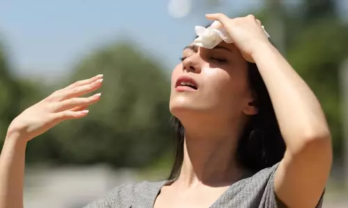 സംസ്ഥാനത്ത് ഇന്നും നാളെയും ഉയർന്ന താപനില; ജാഗ്രതാനിർദേശം പുറപ്പെടുവിച്ച് കേന്ദ്ര കാലാവസ്ഥ വകുപ്പ് സംസ്ഥാനത്ത് ഇന്നും നാളെയും ഉയർന്ന താപനില; ജാഗ്രതാനിർദേശം പുറപ്പെടുവിച്ച് കേന്ദ്ര കാലാവസ്ഥ വകുപ്പ്