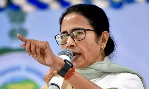 തെളിവ് നശിപ്പിക്കുക മാത്രമാണ് ചെയ്തത്: മമത ബാനർജിക്കെതിരെ കൊല്ലപ്പെട്ട ഡോക്ടറുടെ പിതാവ്‌