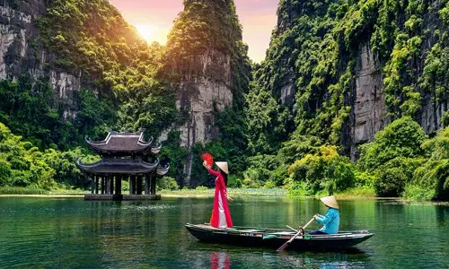 കോവിഡ് ആഘാതങ്ങളിൽ നിന്ന് മടങ്ങിയെത്തുന്നു; ലോകത്ത് വിനോദസഞ്ചാരം ഉയർന്ന നിരക്കിൽ, ഏറ്റവും കൂടുതൽ ആളുകൾ സന്ദർശിച്ചത് ഈ രാജ്യങ്ങൾ