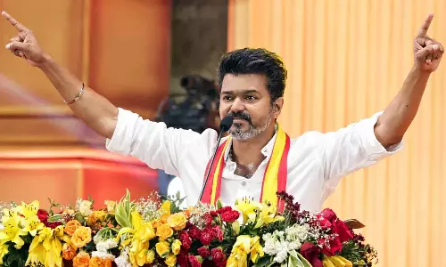 റിപ്പബ്ലിക്ക് ദിനത്തോടനുബന്ധിച്ചുള്ള ചായ സൽക്കാരത്തിൽ ടിവികെ അധ്യക്ഷൻ വിജയിയെ ക്ഷണിച്ച് തമിഴ്നാട് ഗവർണർ