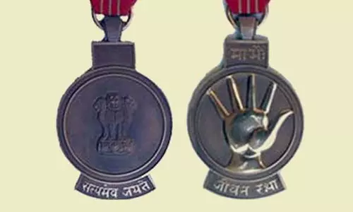 മൂന്ന് മലയാളികൾക്ക് ധീരതക്കുള്ള ജീവൻ രക്ഷാപഥക് പുരസ്കാരം മൂന്ന് മലയാളികൾക്ക് ധീരതക്കുള്ള ജീവൻ രക്ഷാപഥക് പുരസ്കാരം