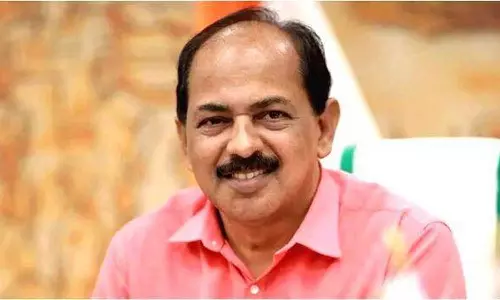 പൊതുവിതരണത്തെ മുൻ നിർത്തിയുള്ള വിലപേശൽ അംഗീകരിക്കില്ല; റേഷൻ വ്യാപാരികളുടെ സമരത്തിനെതിരെ നിലപാട് കടുപ്പിച്ച് ഭക്ഷ്യ വകുപ്പ്